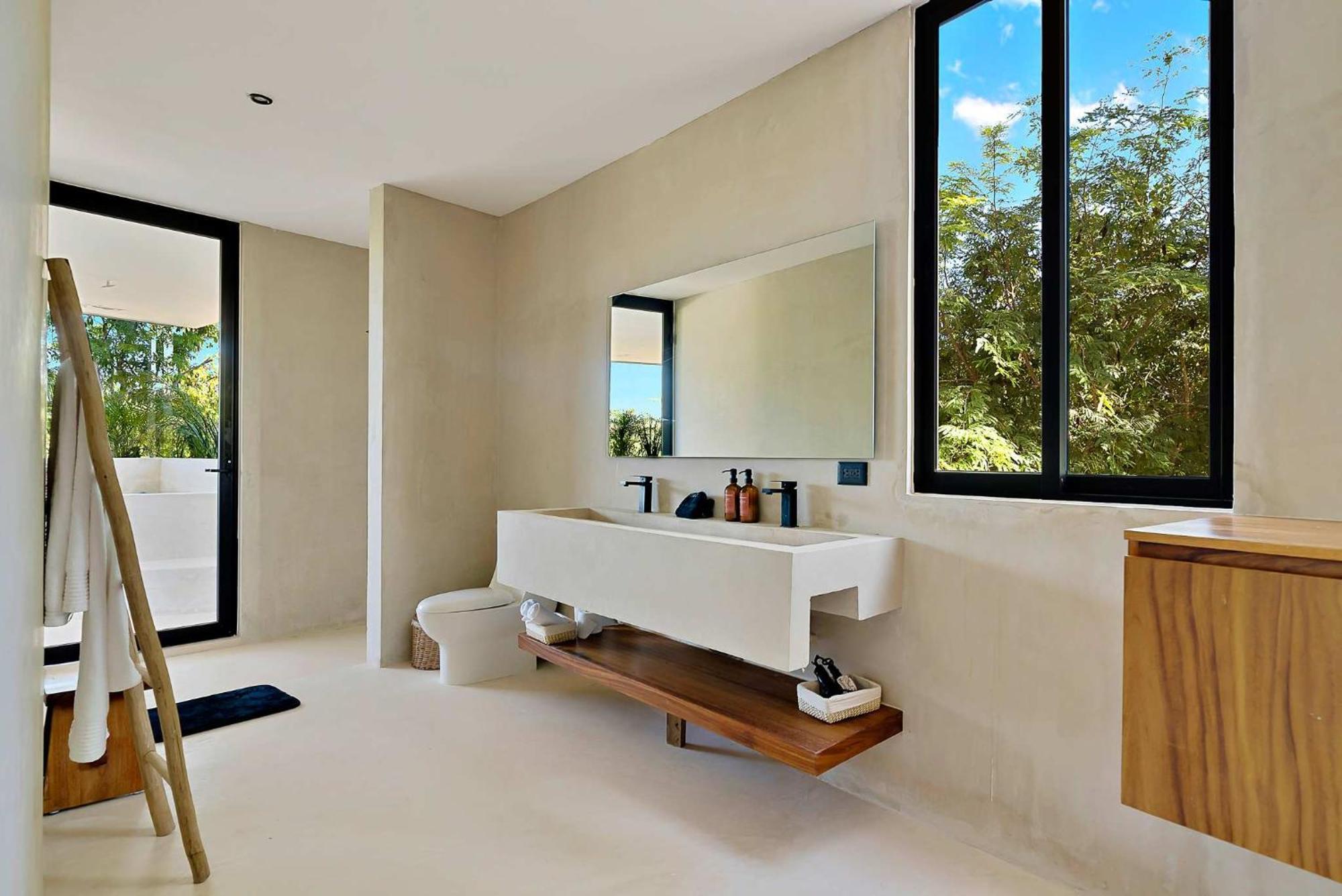 Majestic Jungle With 2 Pools & Rooftop Bbq *