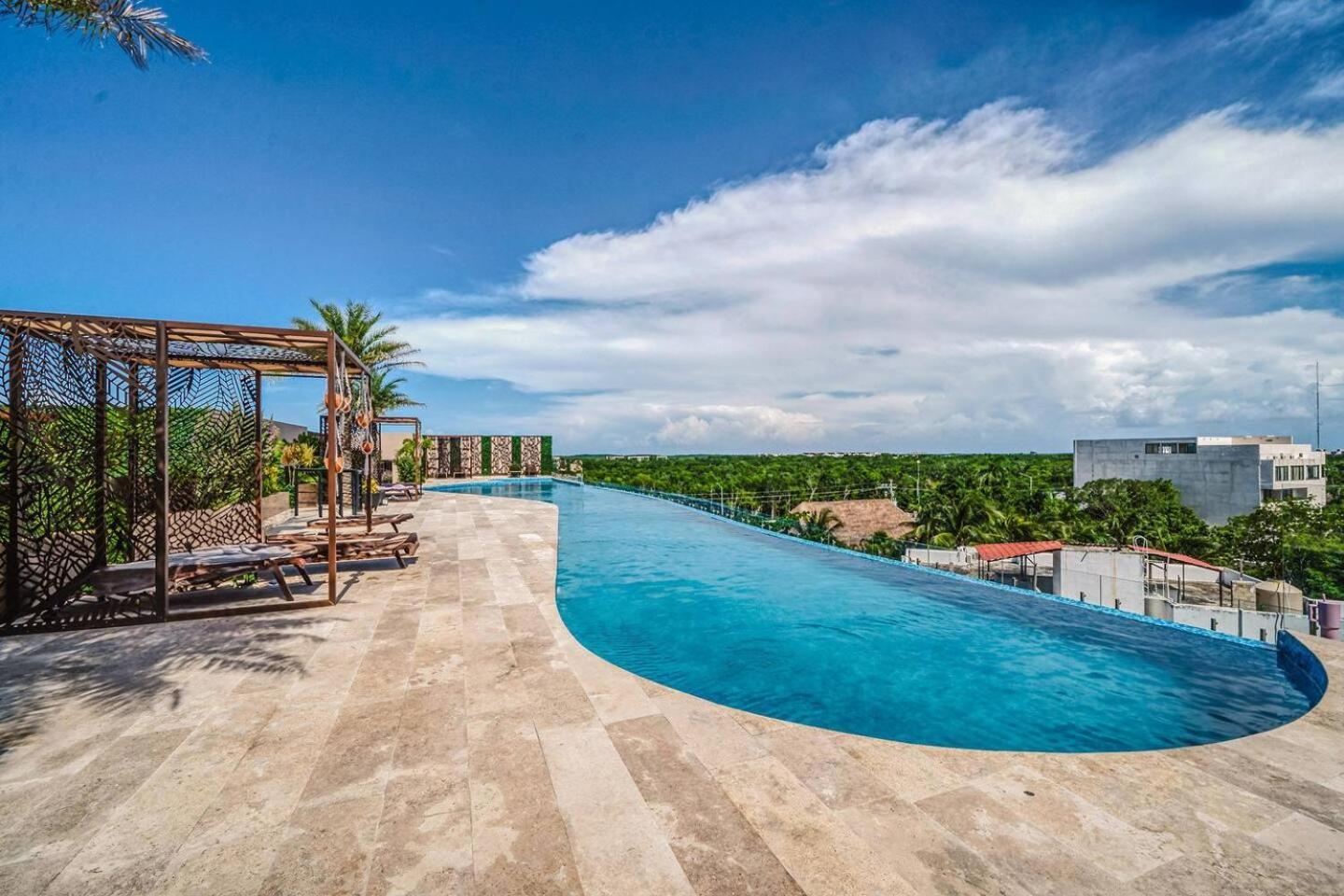 Sunrise With Fast-wifi, Rooftop Pool, Apartment *