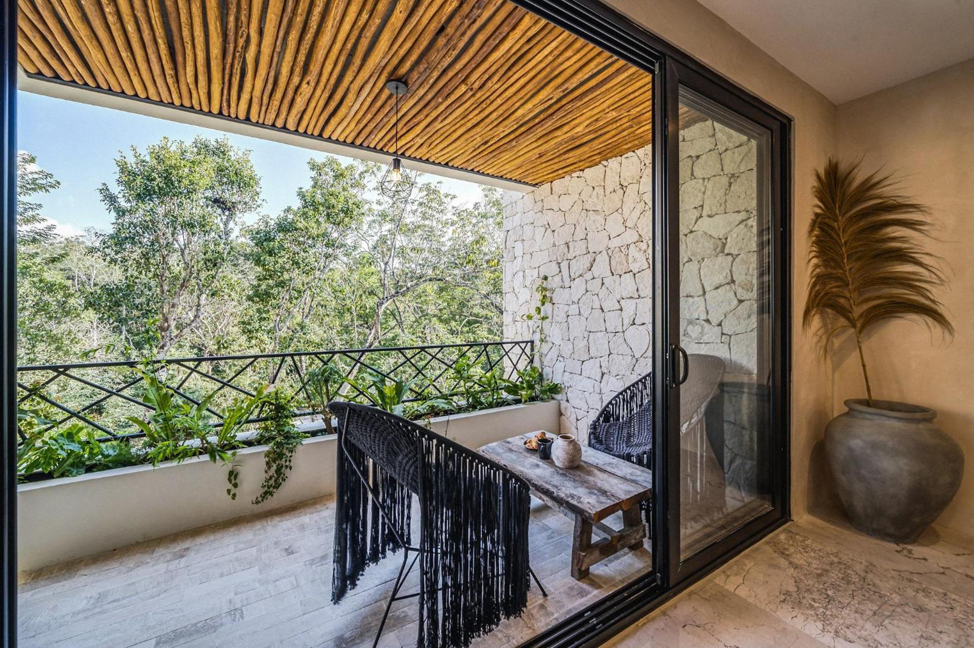 Deluxe 6br Double Penthouse With 2 Private Roof Pools Apartment