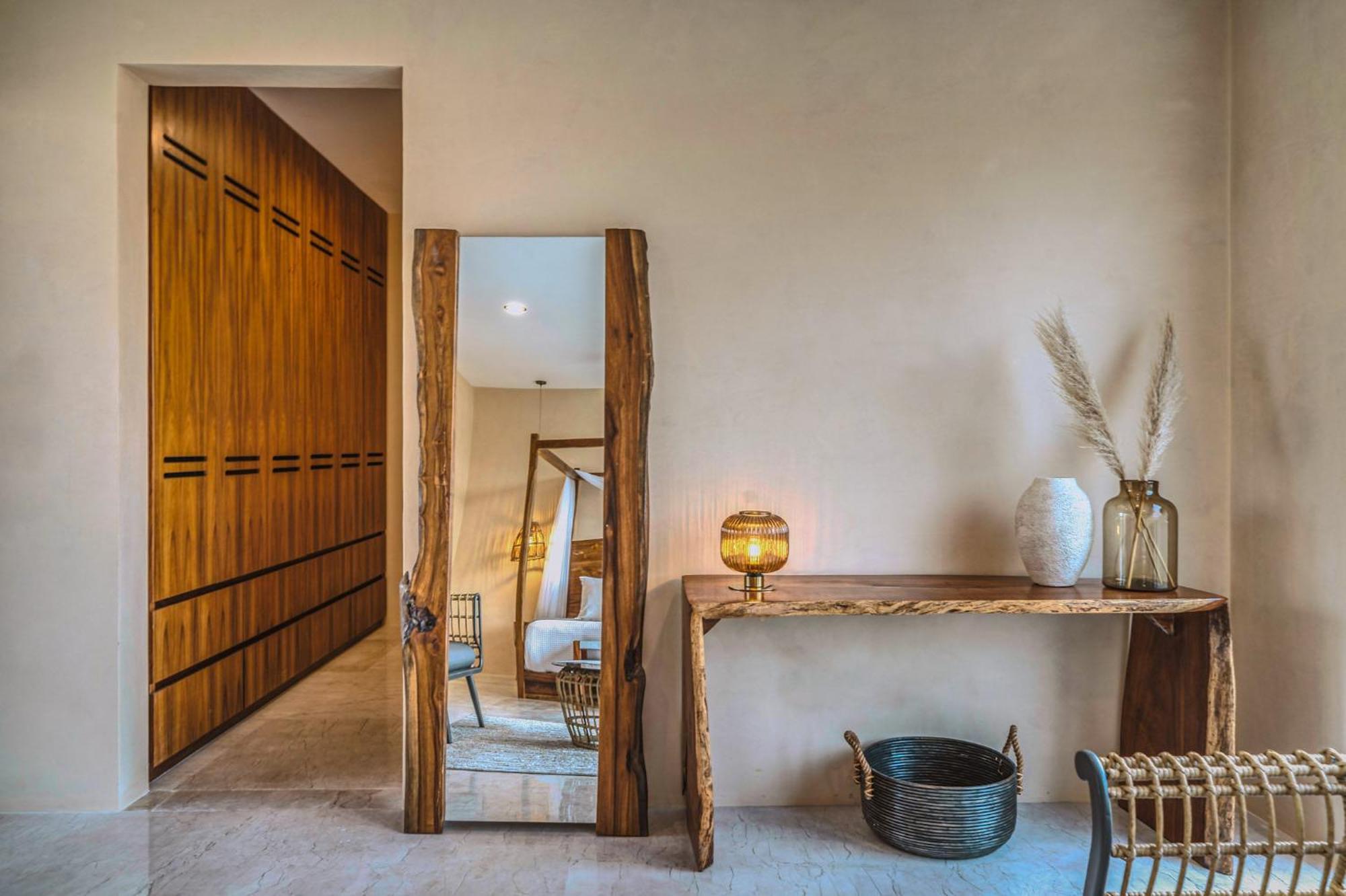 Deluxe 6br Double Penthouse With 2 Private Roof Pools Apartment