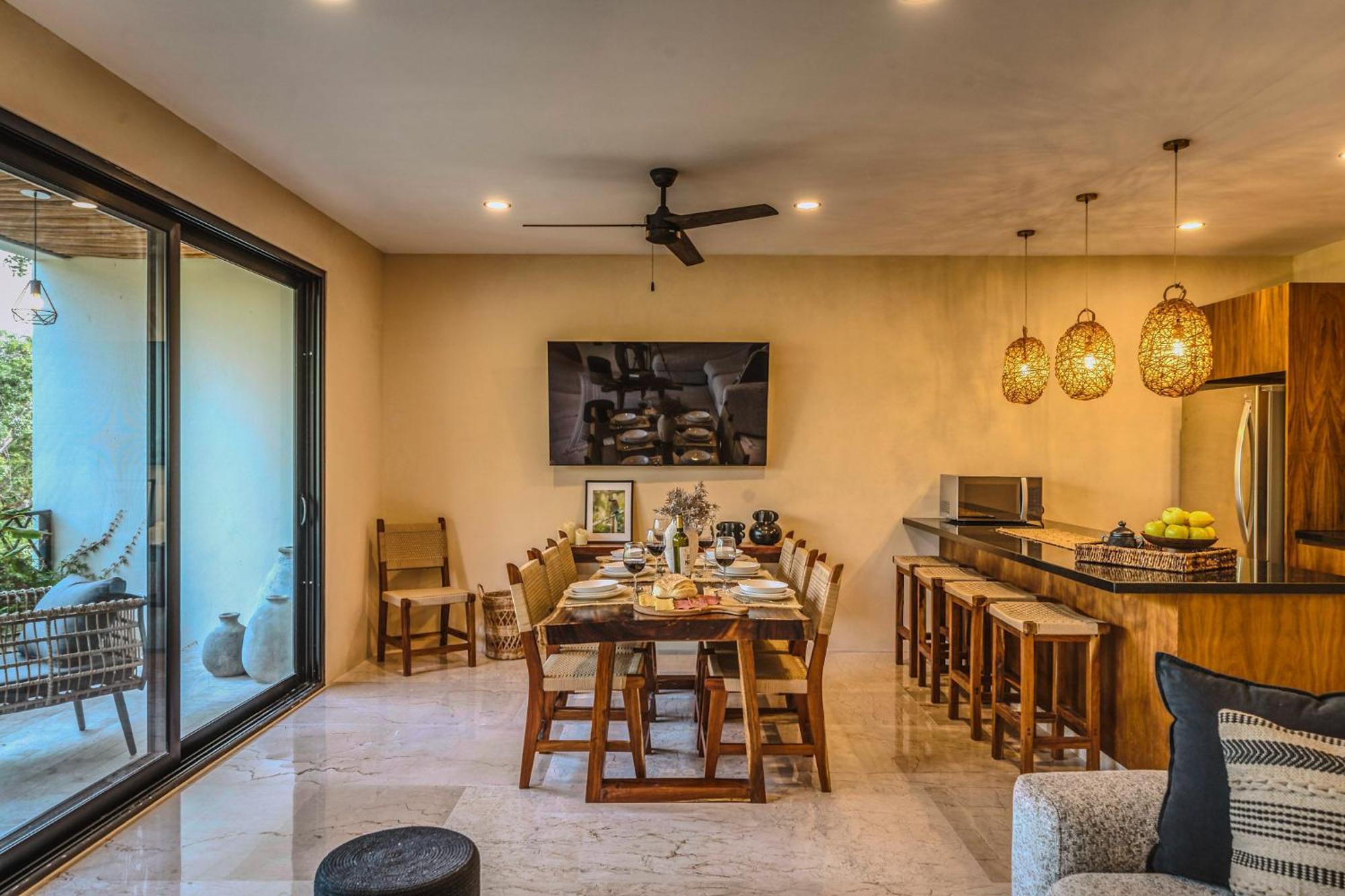 Deluxe 6br Double Penthouse With 2 Private Roof Pools *