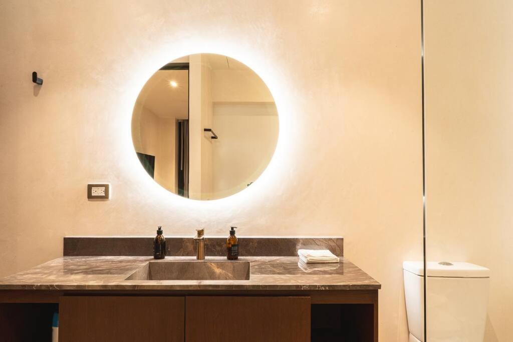 Stylish Retreat For 6, Near Everything