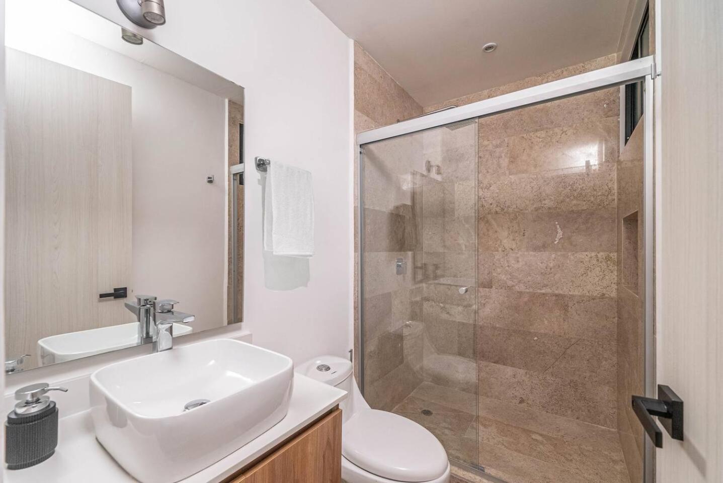 King With Private Balcony, Rooftop Pool, Gym Holiday home Tulum