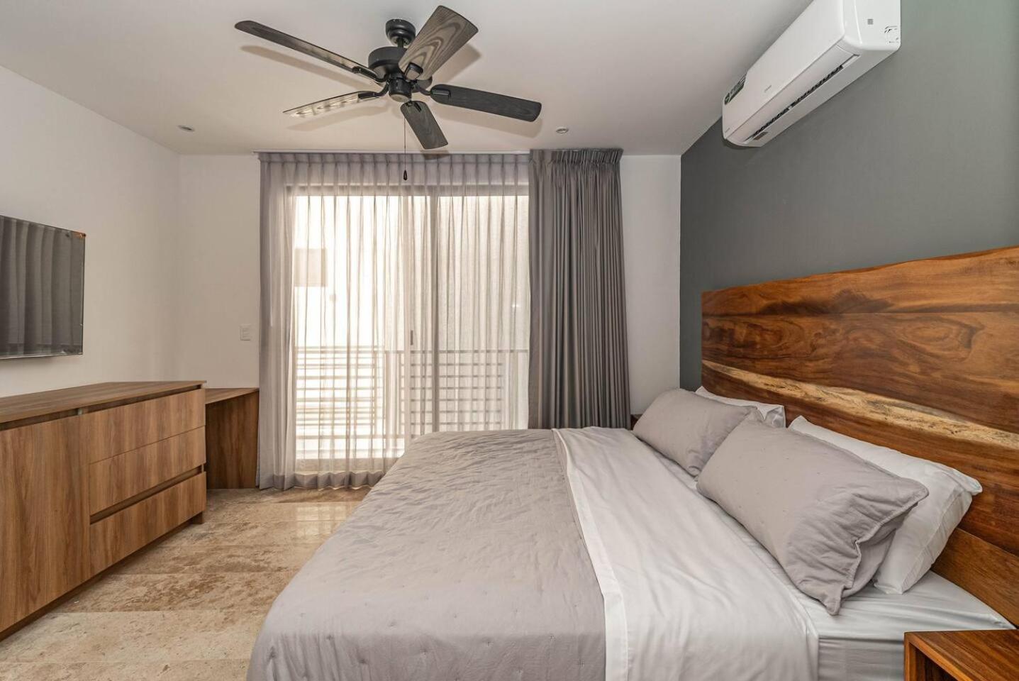 King With Private Balcony, Rooftop Pool, Gym Holiday home Tulum