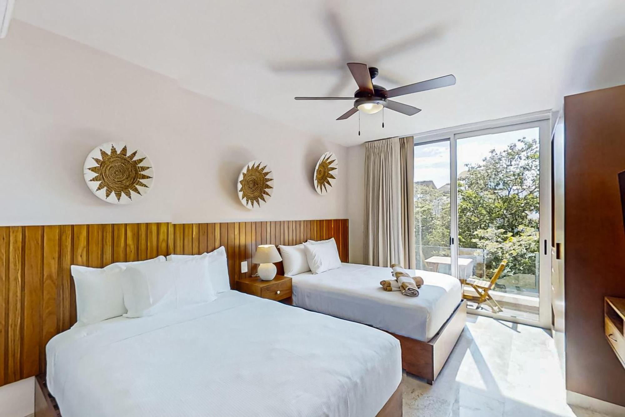 Caribbean Breeze Retreat At Nhoa *