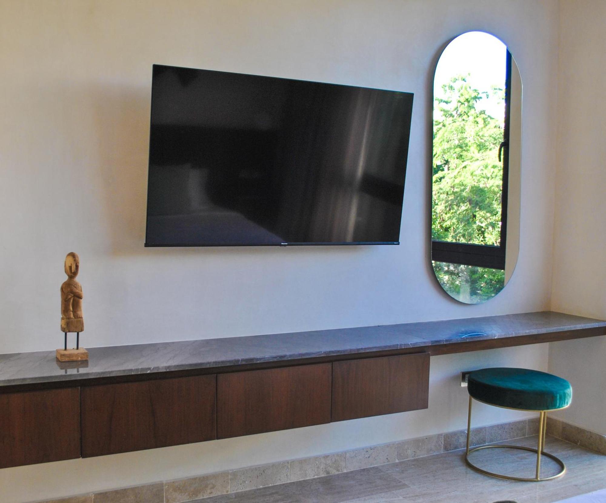 New Maria 2 Bedroom With Rooftop Pool *