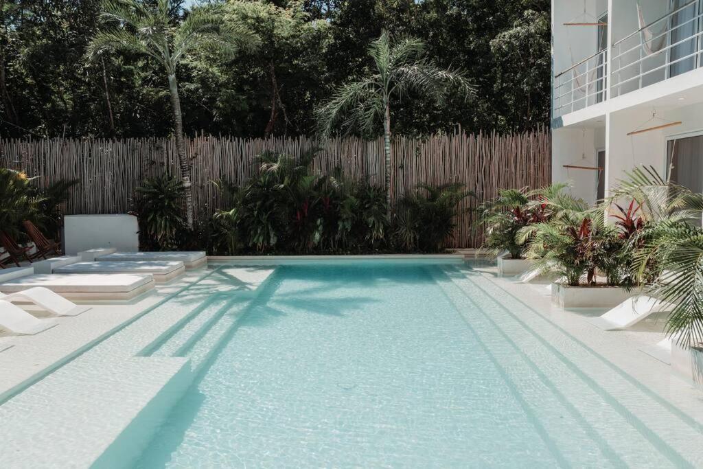 Romantic Private Jacuzzi And Pool