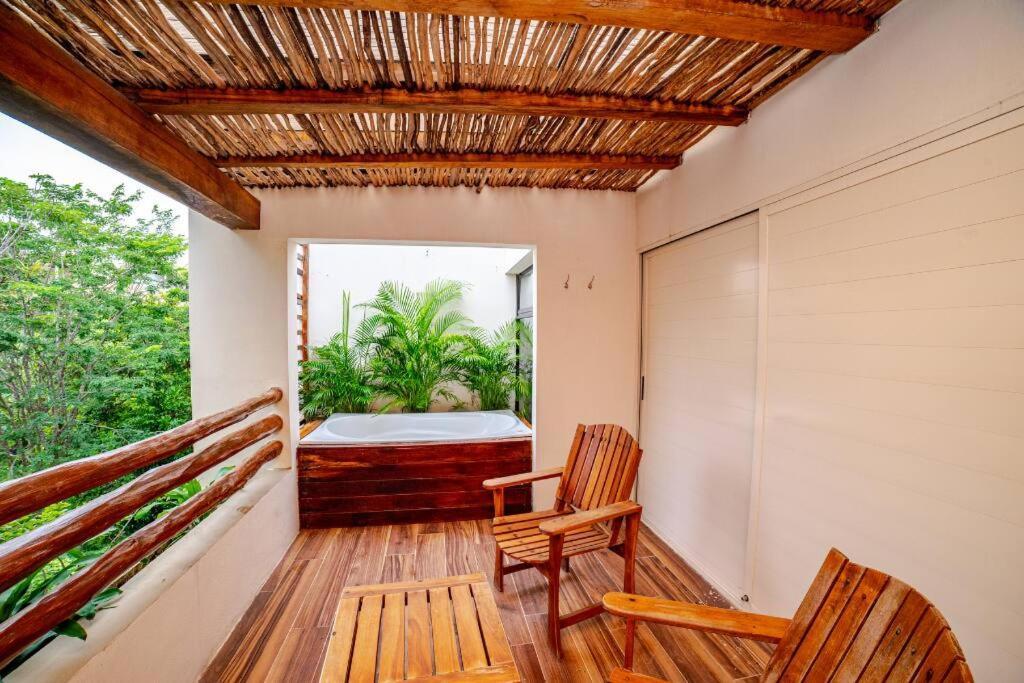 Luxury House With Rooftop And Jacuzzi *