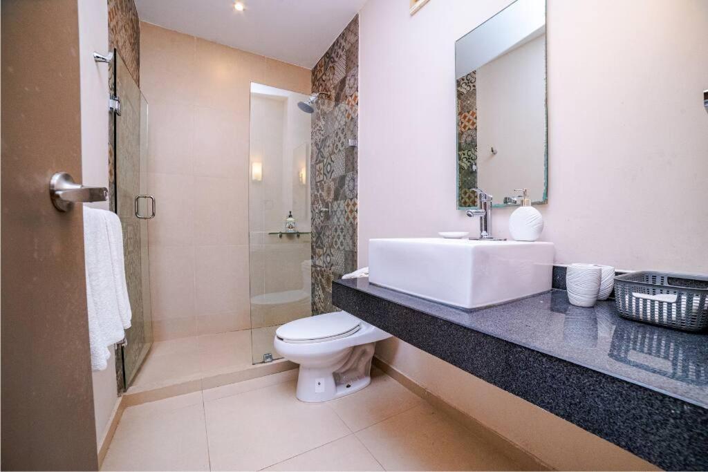 Holiday home Luxury House With Rooftop And Jacuzzi *