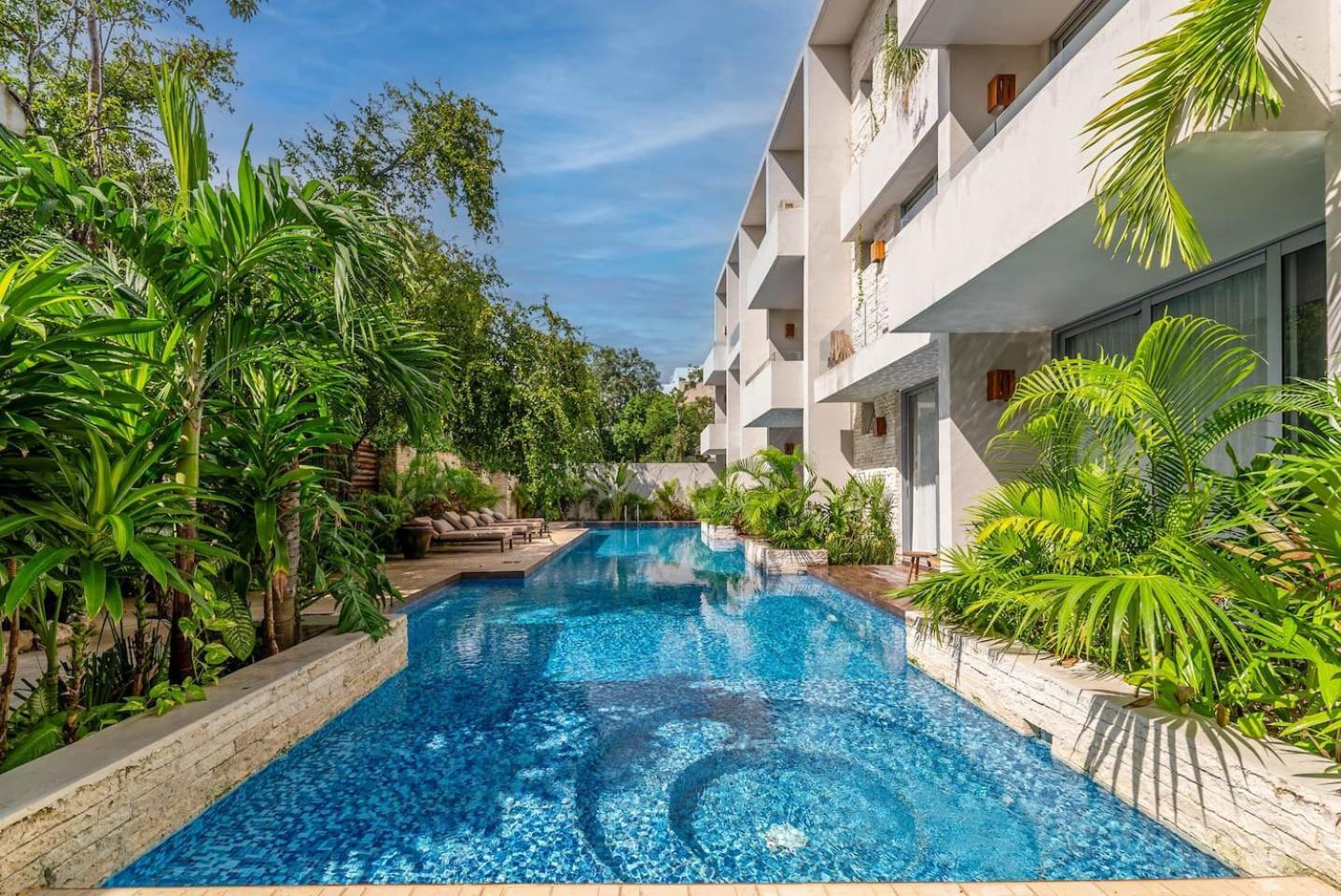 Holiday home Lux 2br With Jungle Views, Pool, Gym At Nhoa