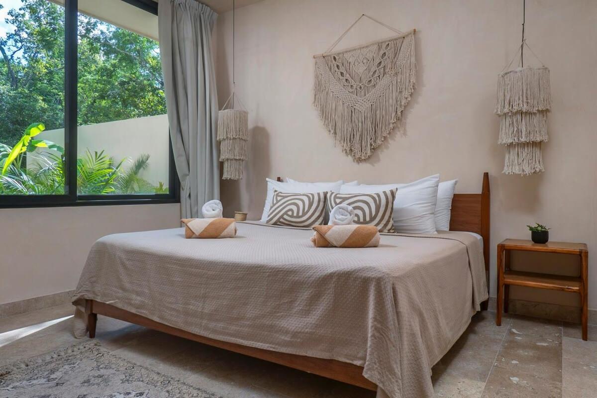Holiday home Elegant 4-bedroom With Dedicated Concierge