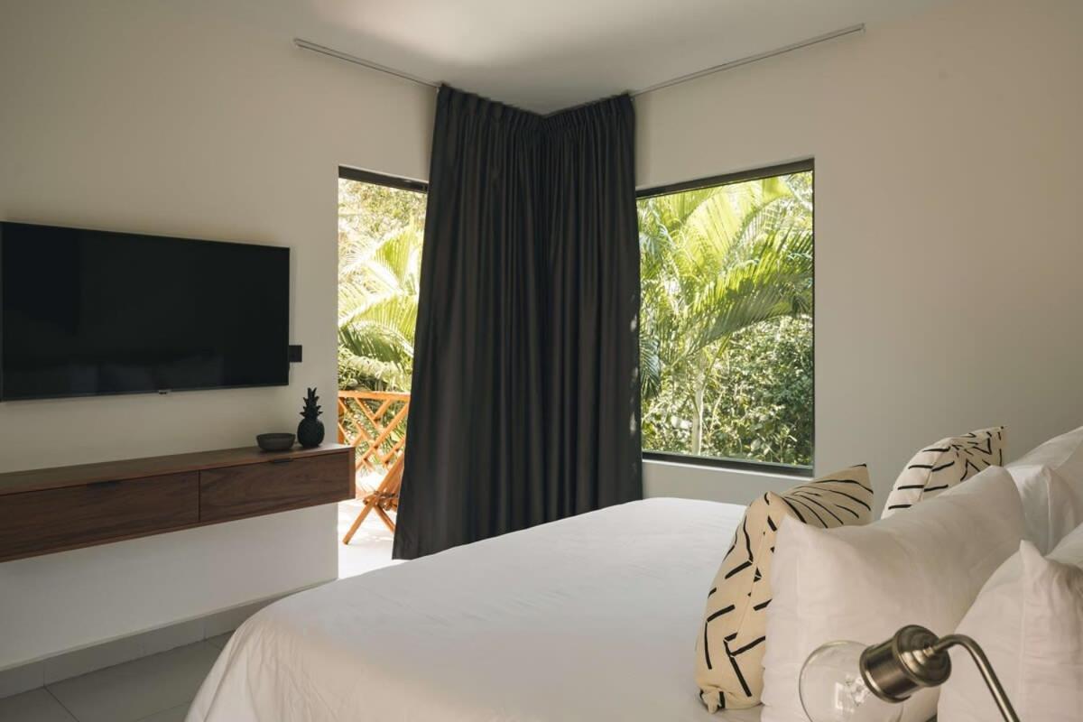 Stunnig 6Br Villa, Minimalist Design, Aldea Zama Tulum