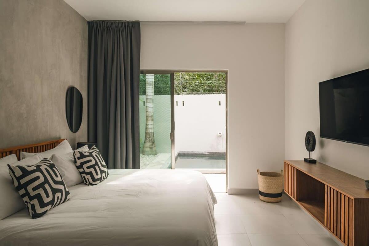 Stunnig 6Br Villa, Minimalist Design, Aldea Zama