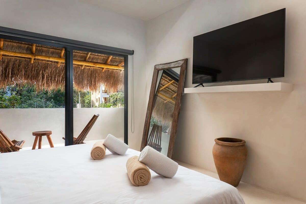 Jungle 3br Villa, Garden & Pool, La Veleta * Tulum