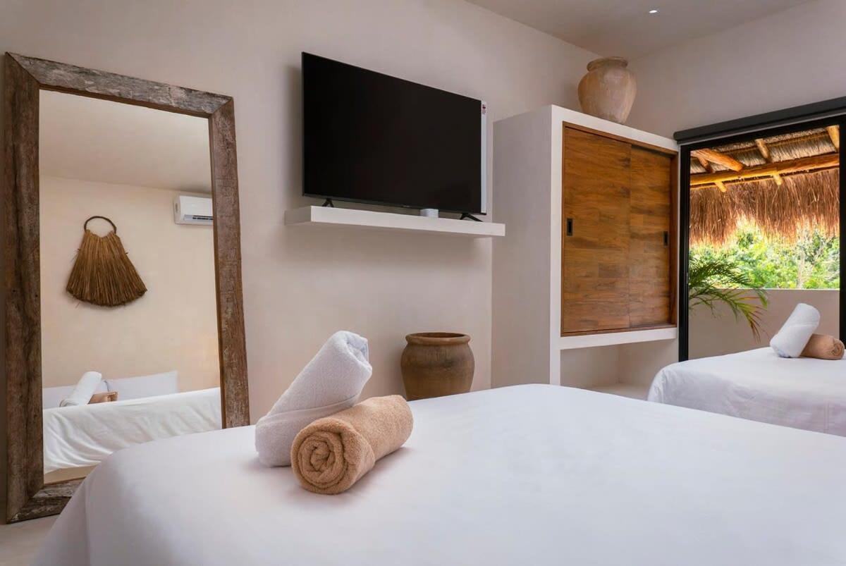 Jungle 3br Villa, Garden & Pool, La Veleta * Tulum