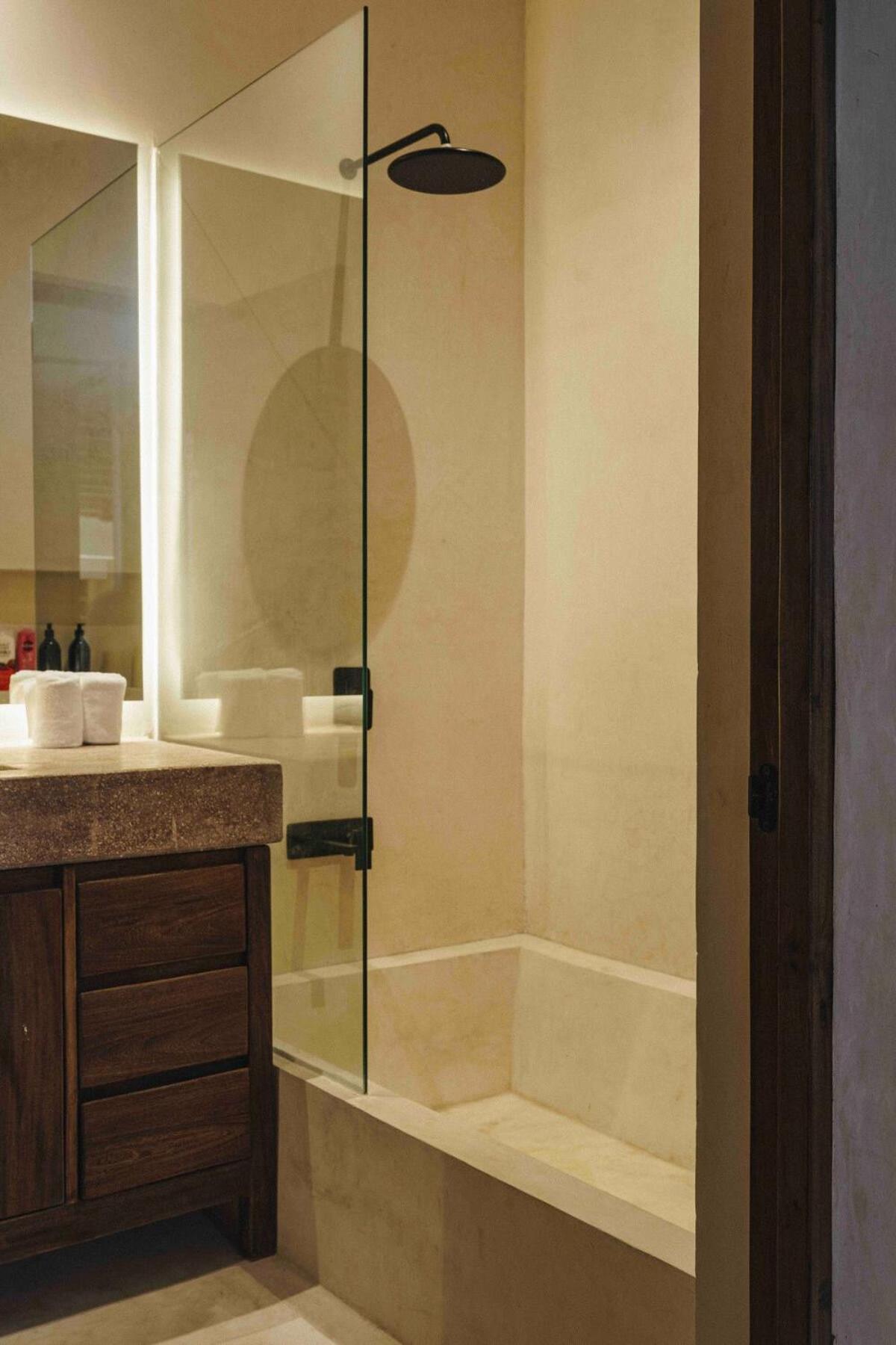 Holiday home Divine 3br,gated, Concierge, Rooftop