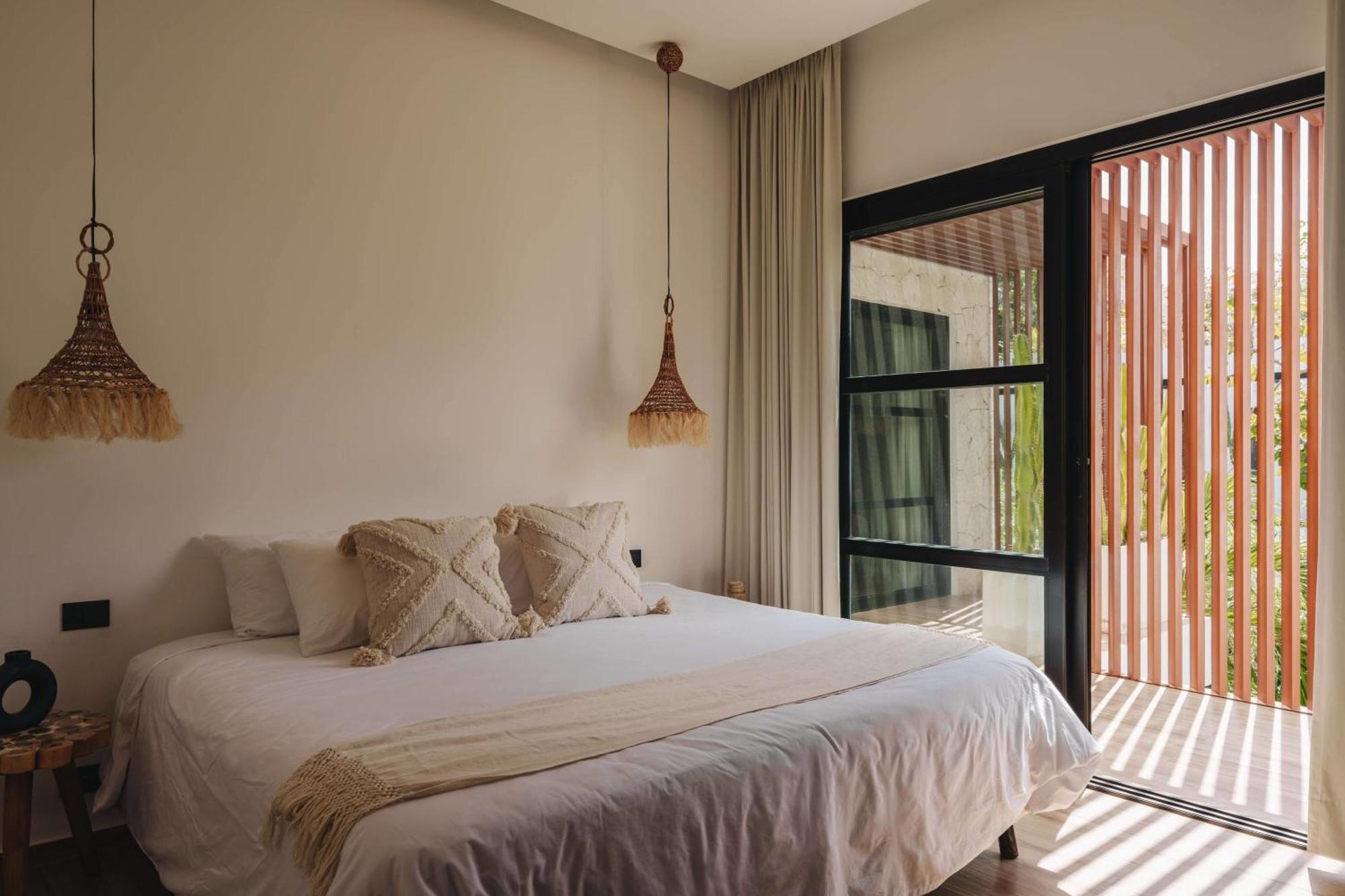 Spacious 8br Double Villa, Gated, Double Patio & Pool * Tulum