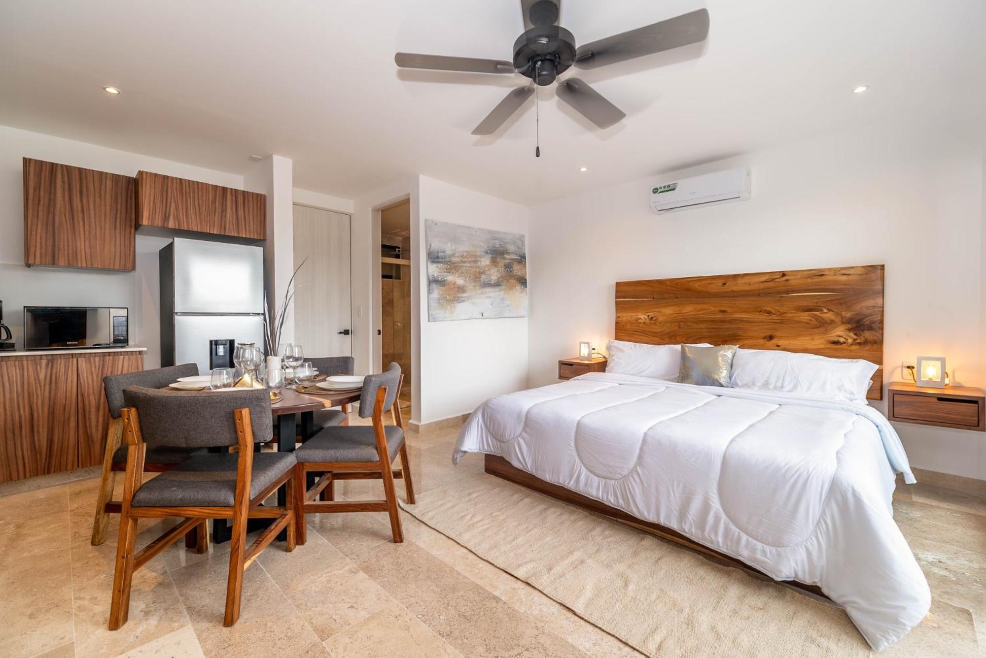 King With Balcony, Gym, Rooftop Pool Holiday home Tulum