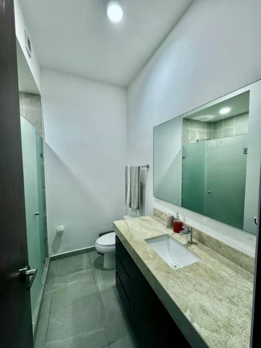 2 Bedroom In The Heart Of La Veleta!