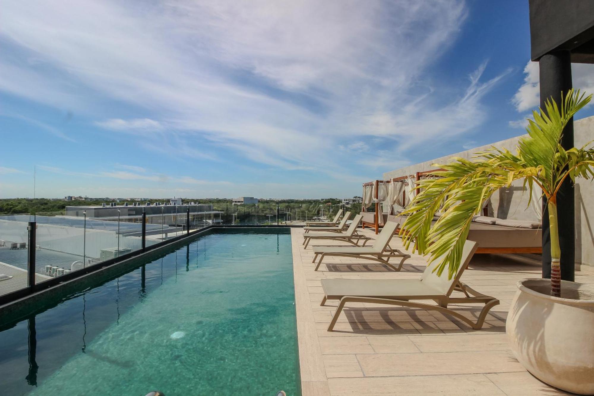 Premium With Rooftop Pool Apartment *