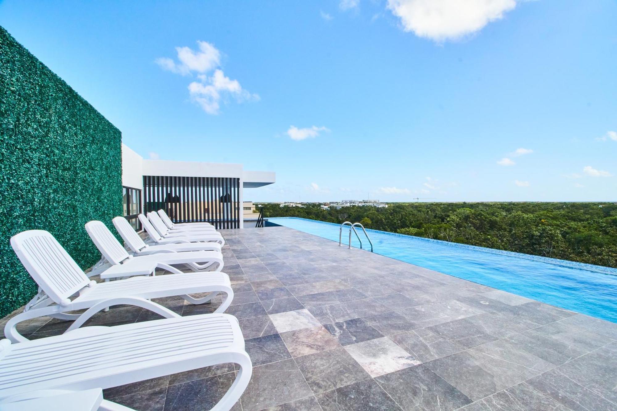Luxury Penthouse With Private Pool In Aldea Zama *