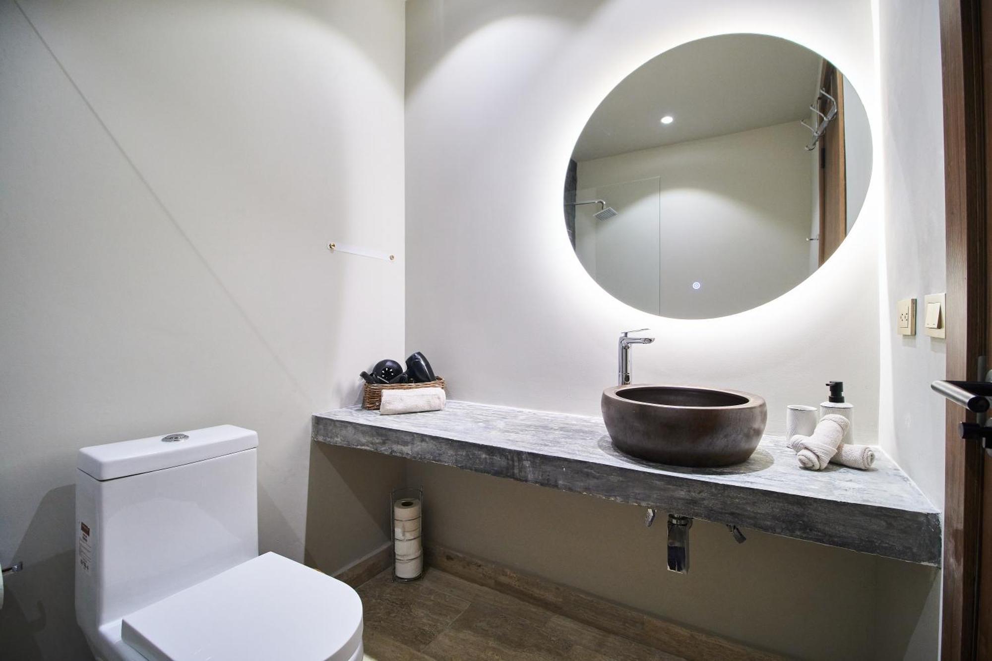 Luxury With Private Pools, Terrace & Rooftop Terrace Villa