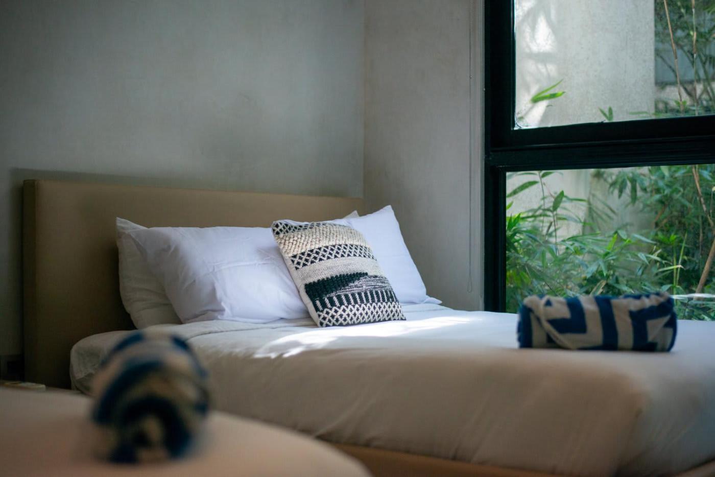 Serene 5br House In Jungle Oasis - Private Pool Holiday home *