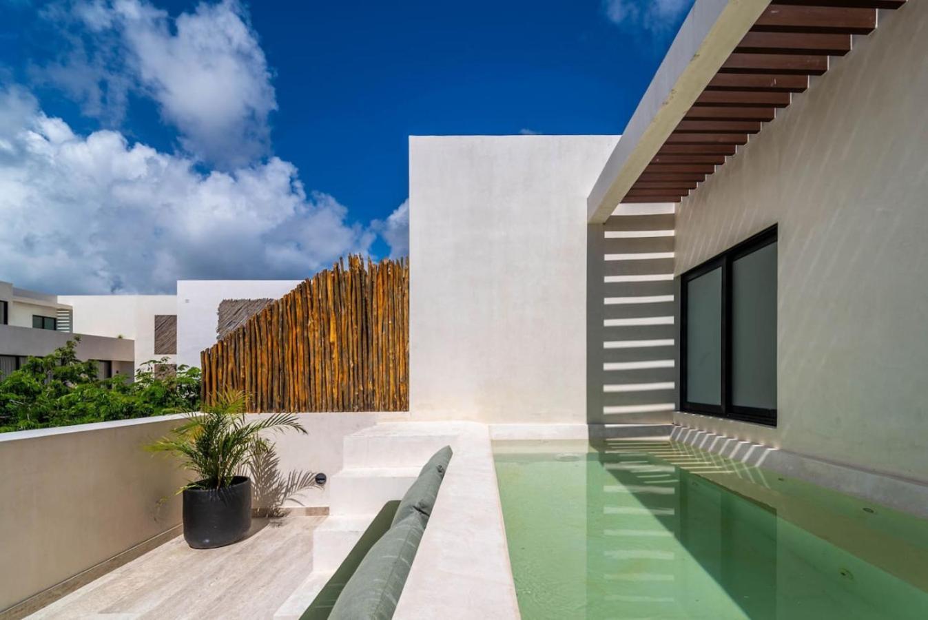 3br Penthouse With Private Plunge Pool Holiday home *