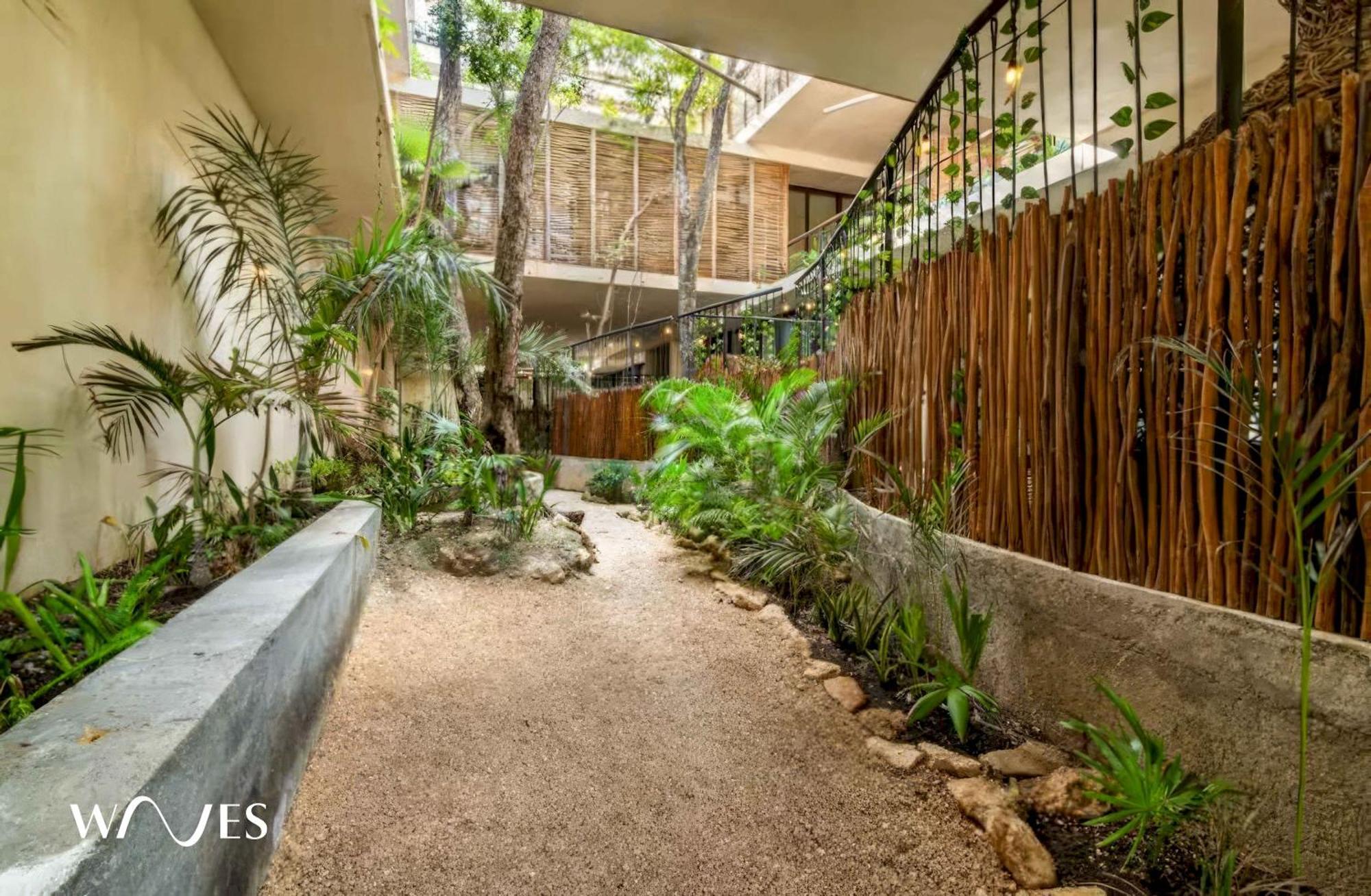 Great Located 2 Br. Wterrace Private Pool *