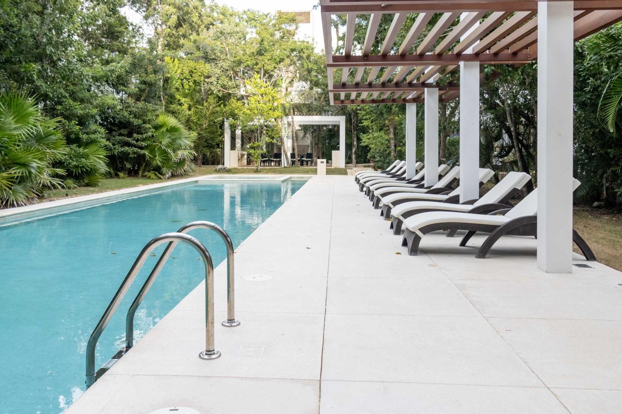 Modern With 2 Bdr Gym & Pool Apartamento