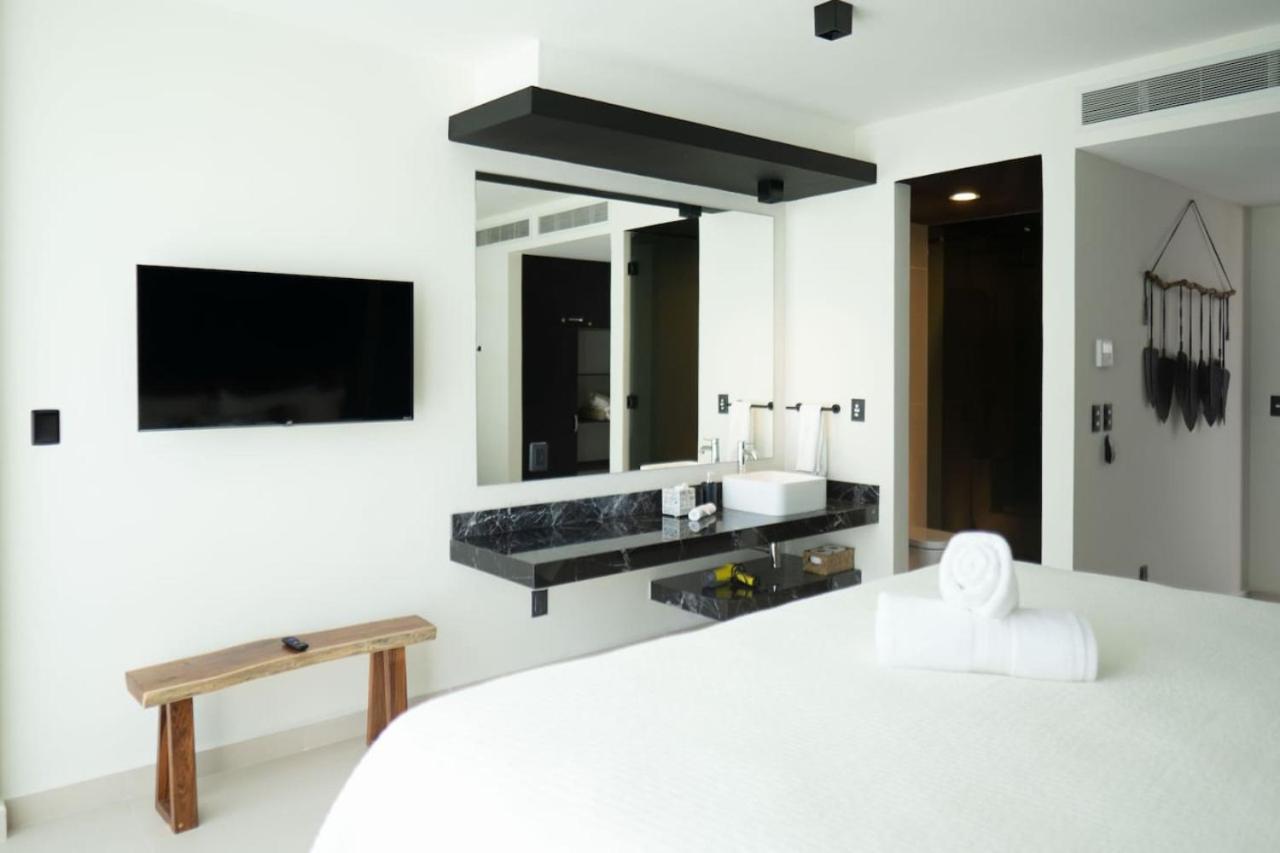 Blanca Incredible 2br - Private Pool Free Club
