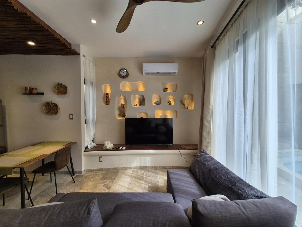 Beautiful With A Private Pool Apartment *