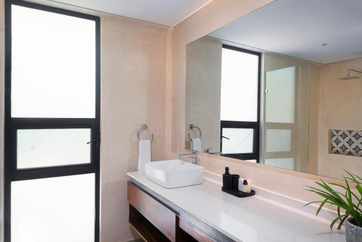 Panoramic 1-br Studio,garden, 360º Pool & Gym Holiday home