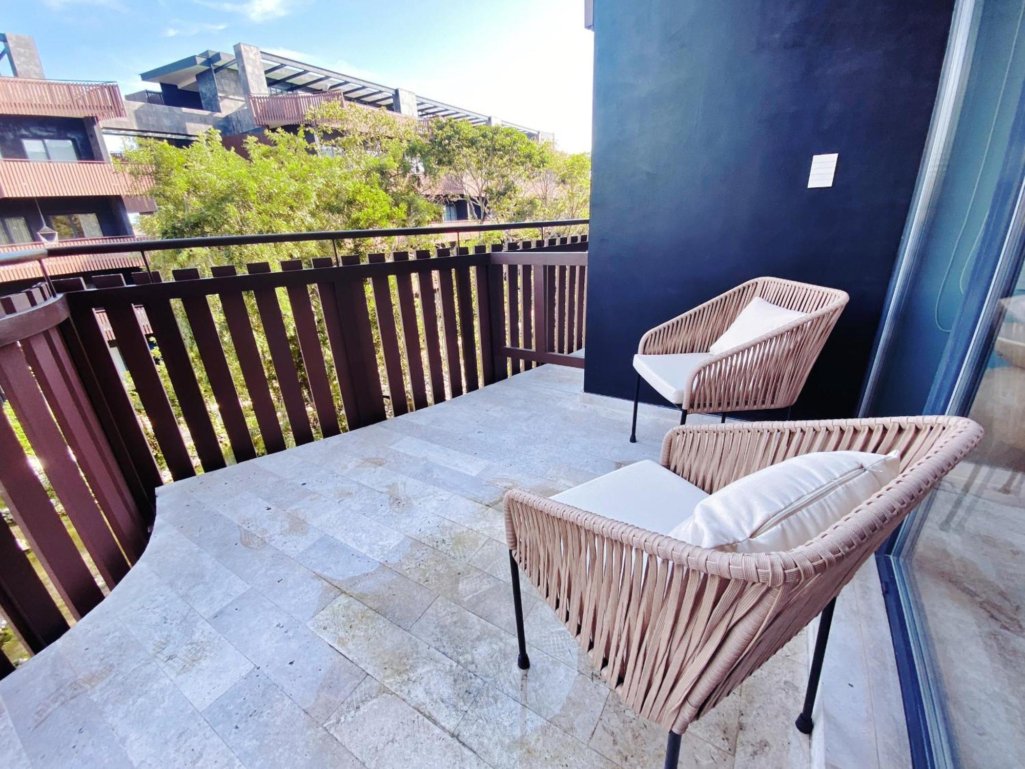 1 Bedroom 1 Mile From Apartment Tulum