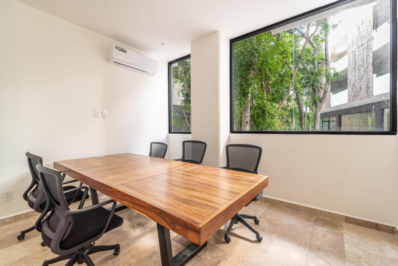 King With Private Balcony, Gym, Rooftop Pool Tulum