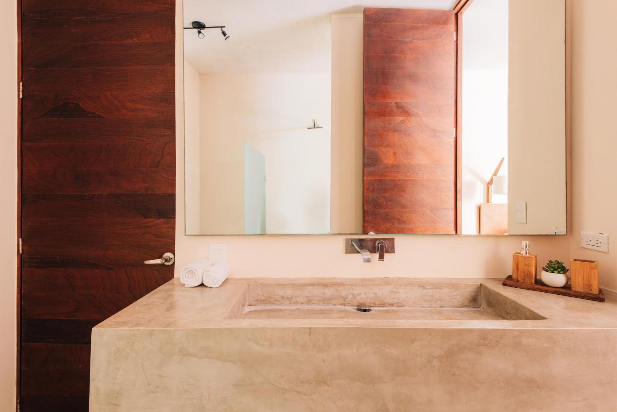 Spacious, Stylish, Comfortable, 2bd 2bth Condo,private Pool 24hr Concierge Tulum