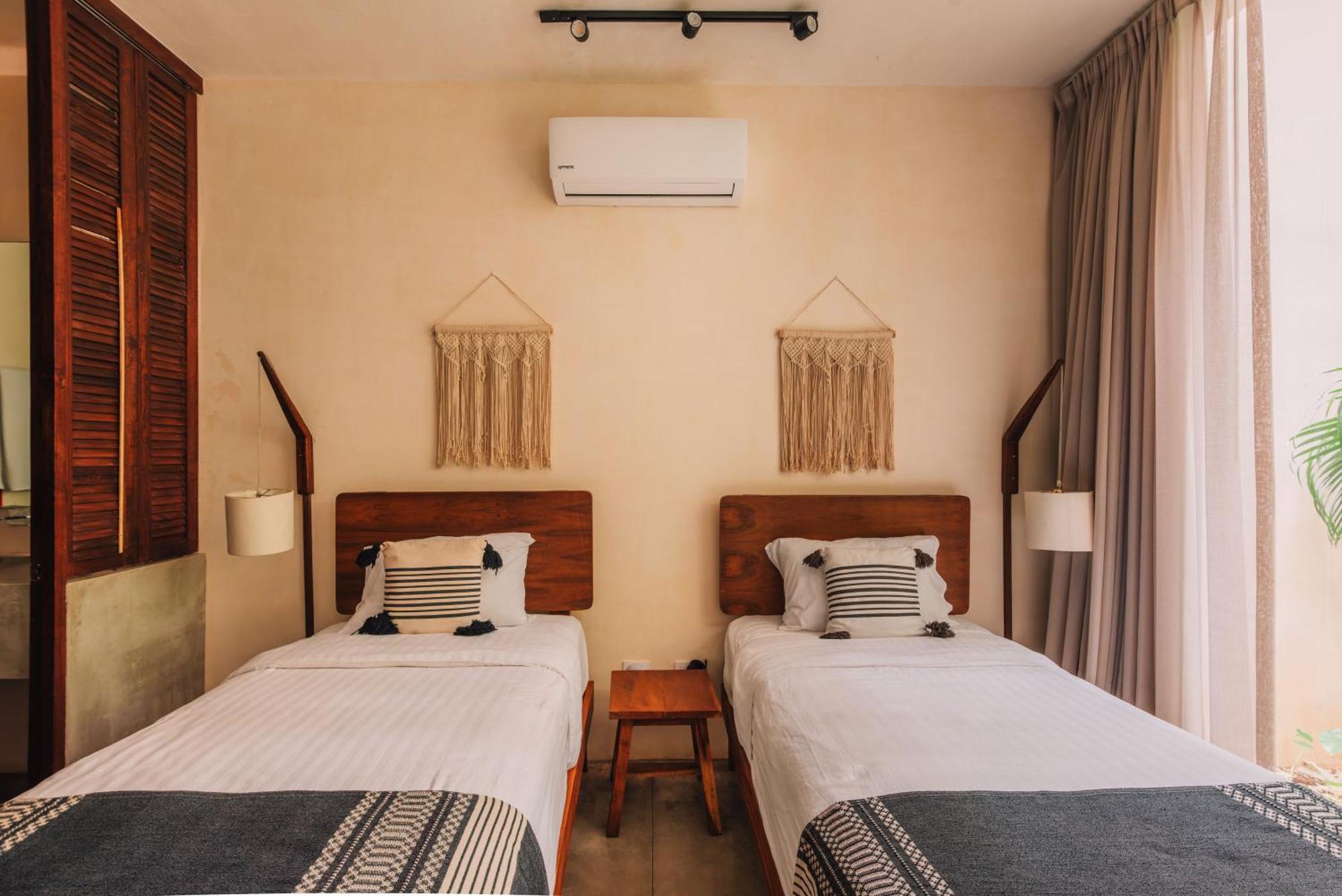 Spacious, Stylish, Comfortable, 2bd 2bth Condo,private Pool 24hr Concierge Aparthotel *