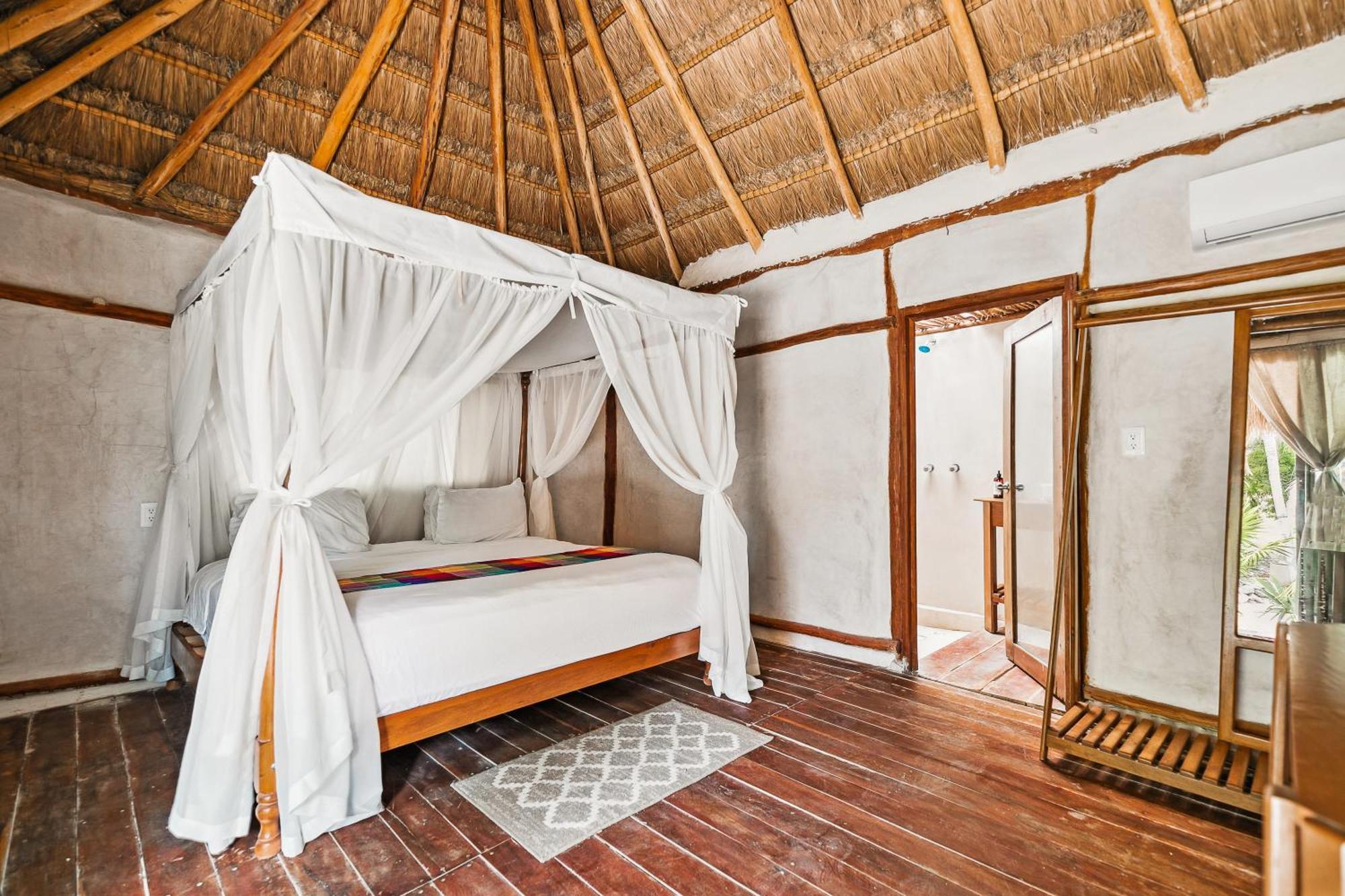 Hotel Xhule