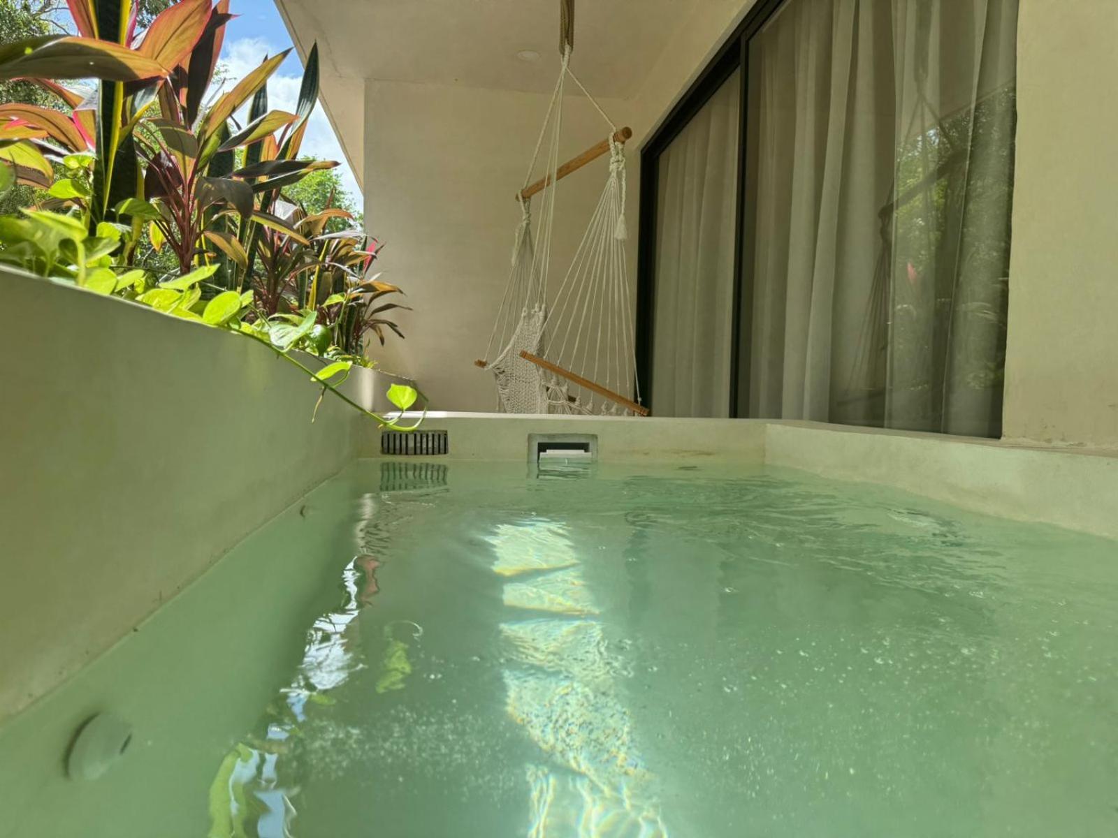 Talulah Living Aparthotel 4*