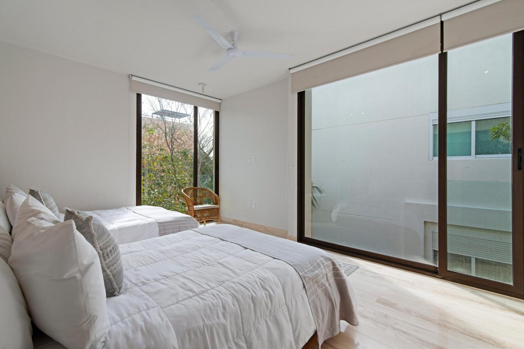 Apartment 302 Modern & Luxury With Private Terrace *
