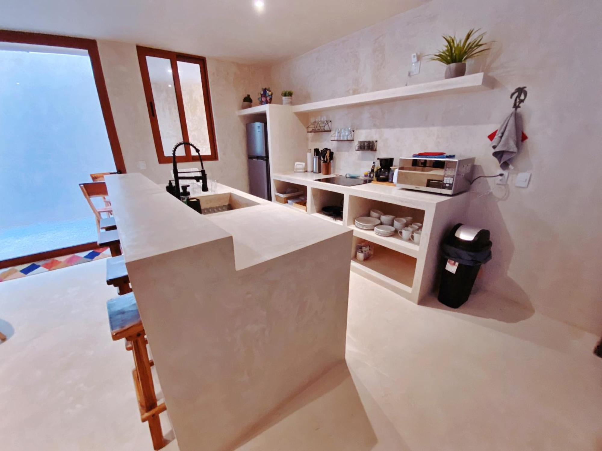 Makan Brand New 2-bedroom With Patio And Pool