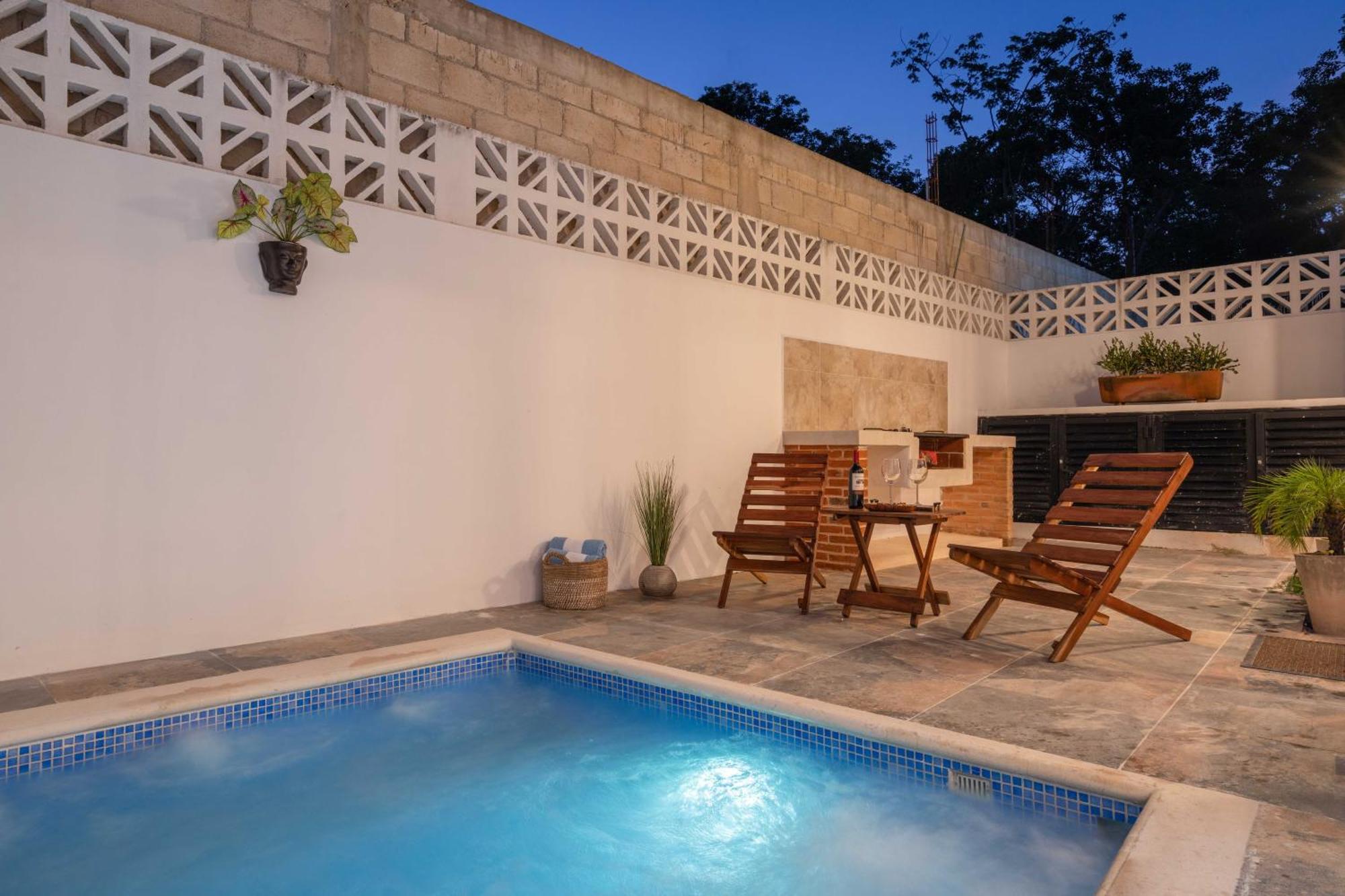 Casa Laura - - Private Townhome For 6 Guest - 3 Bedrooms - 5 Beds- Restaurant Walking Distance Apartment