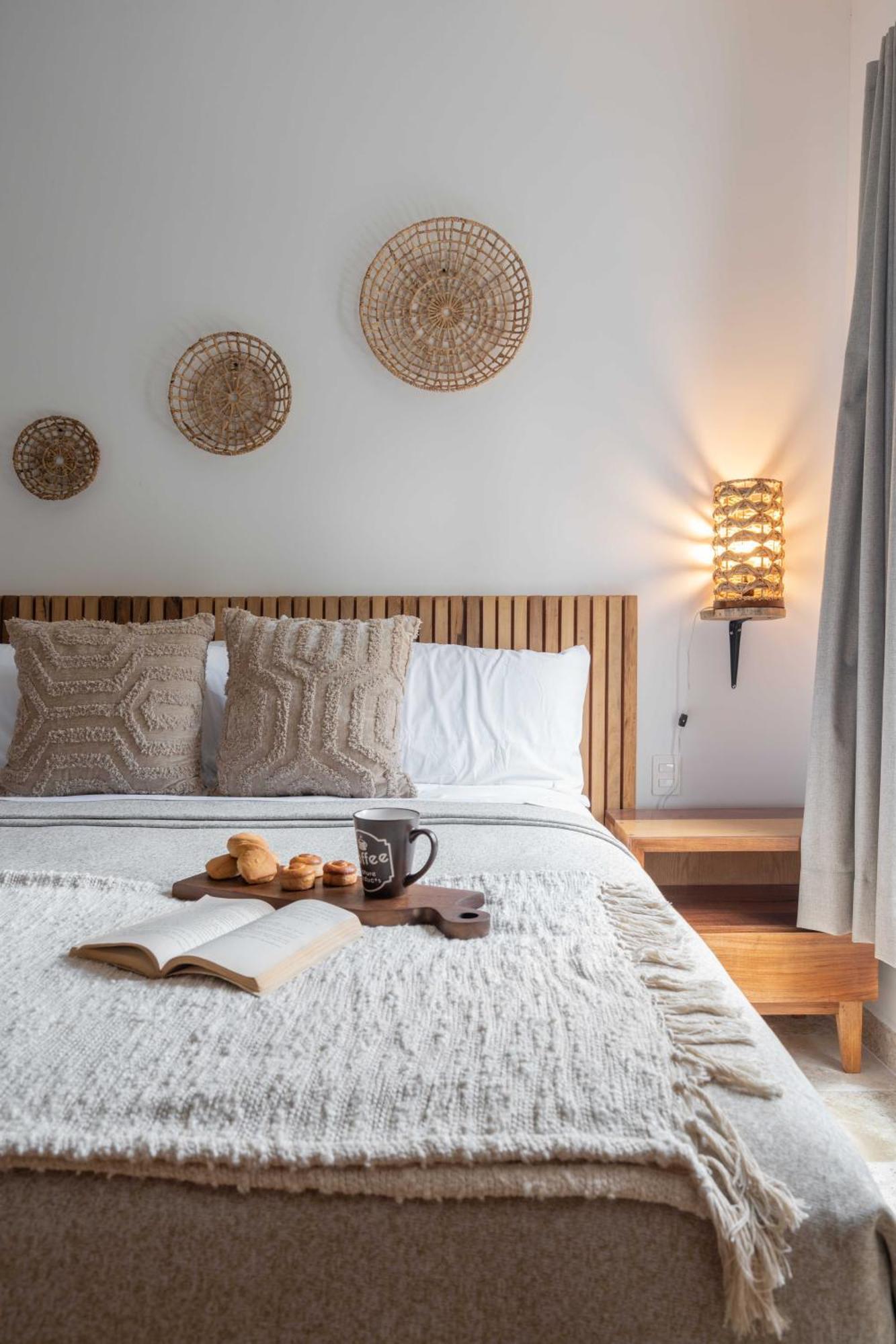 Apartment Casa Laura - - Private Townhome For 6 Guest - 3 Bedrooms - 5 Beds- Restaurant Walking Distance *