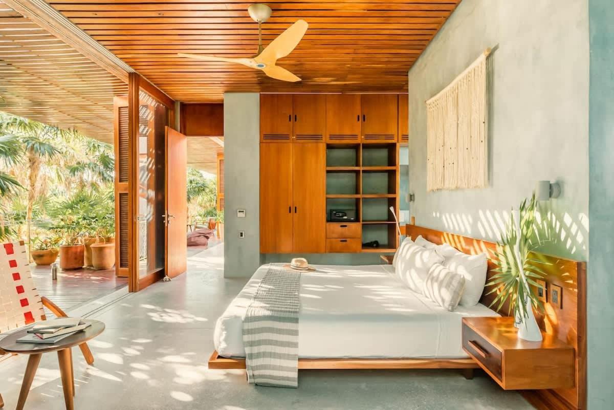 Design Awards With 4br And Sky Pool Holiday home *