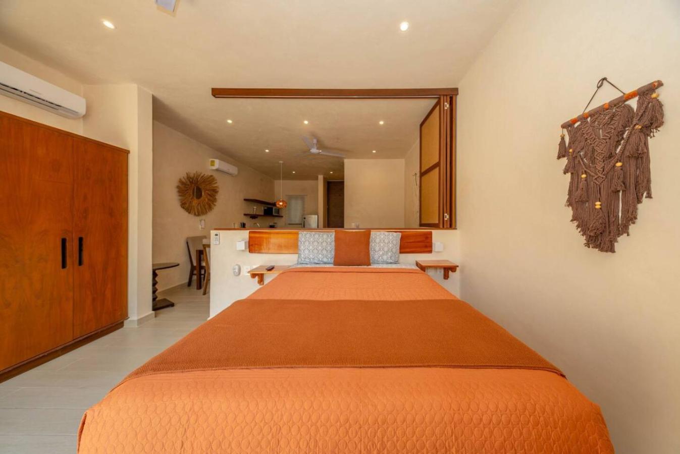 1 Bedroom With Rooftop Pool In Jungle At Paraiso Apartment *