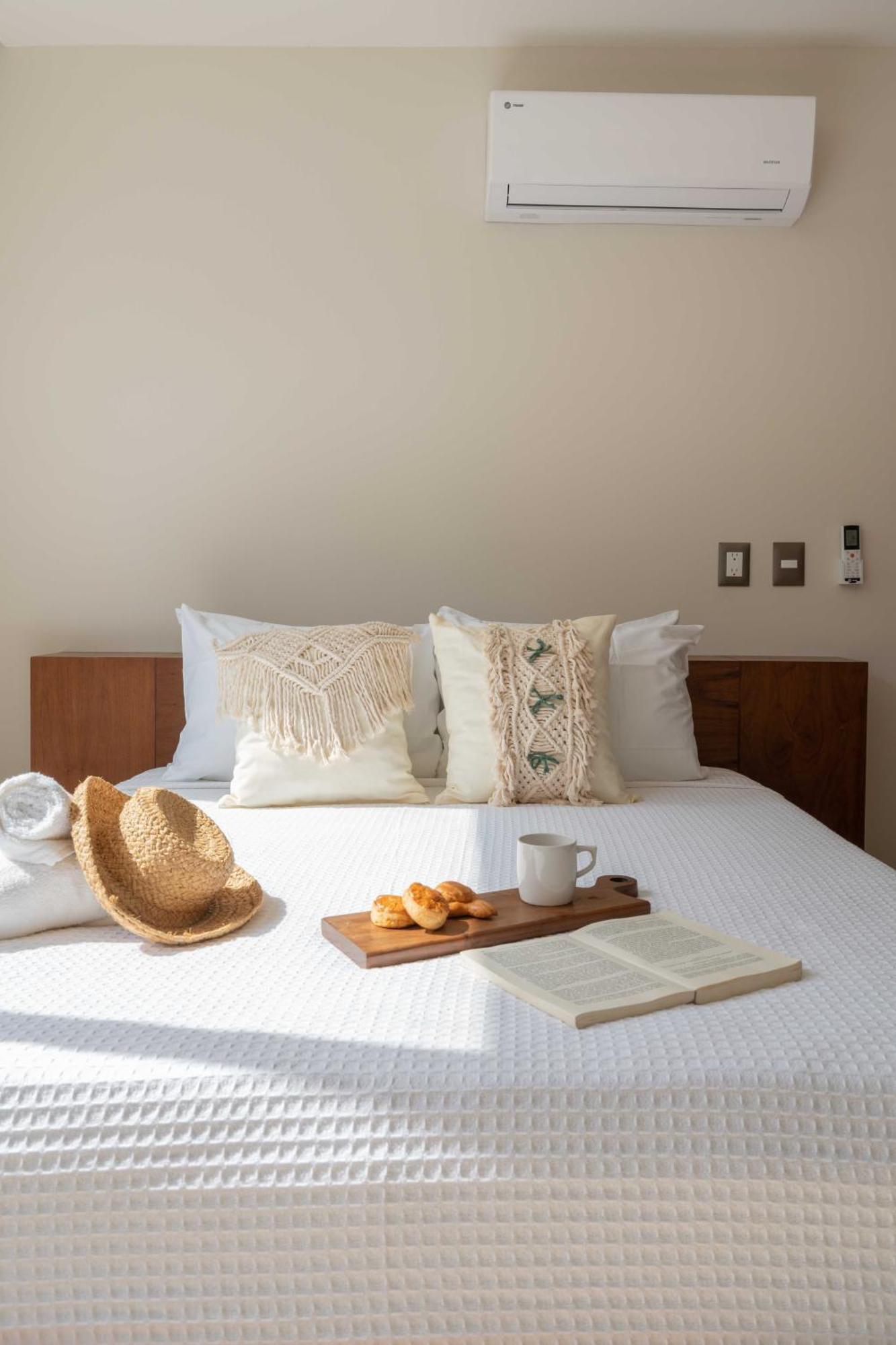 Phimai & Infinity Pool, Fast Wifi, Nespresso & Netflix *