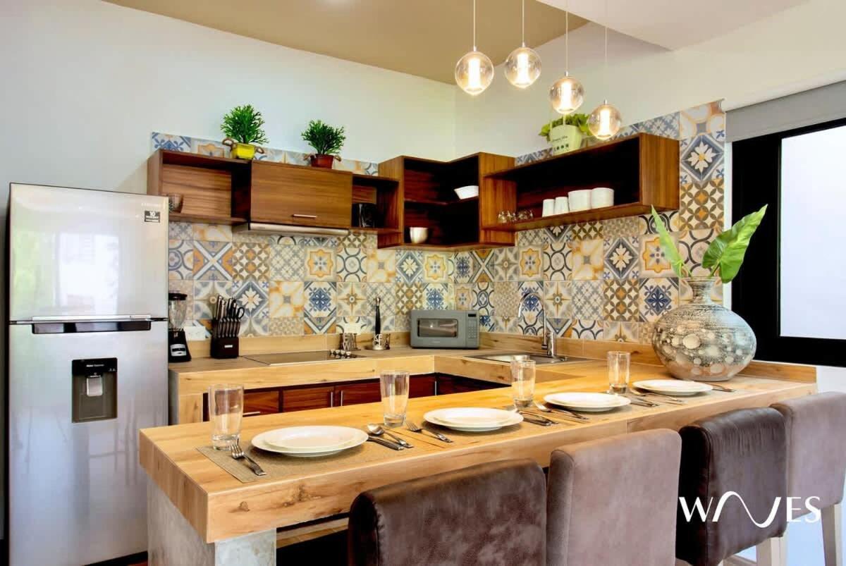 Spacious 1 Bedroom With Great Location & Rooftop Pool By Waves Management Villa *