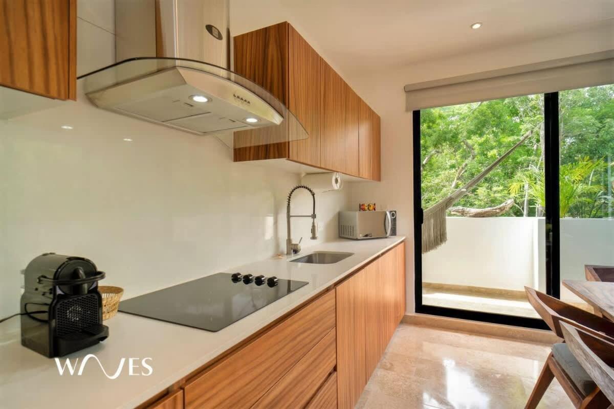 Prime Location 2 Bedroom With Natural Ligthed & Lx Amenities By Waves Management Holiday home