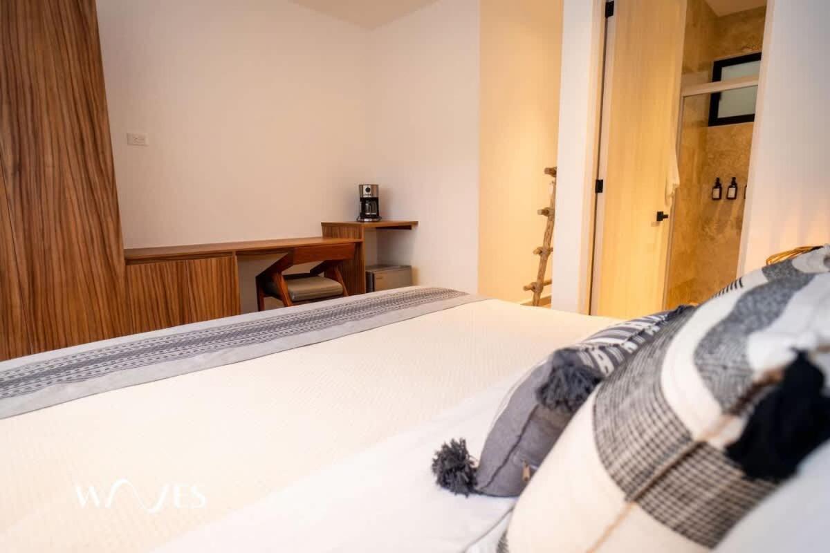 Prime Location 2 Bedroom With Natural Ligthed & Lx Amenities By Waves Management Holiday home *