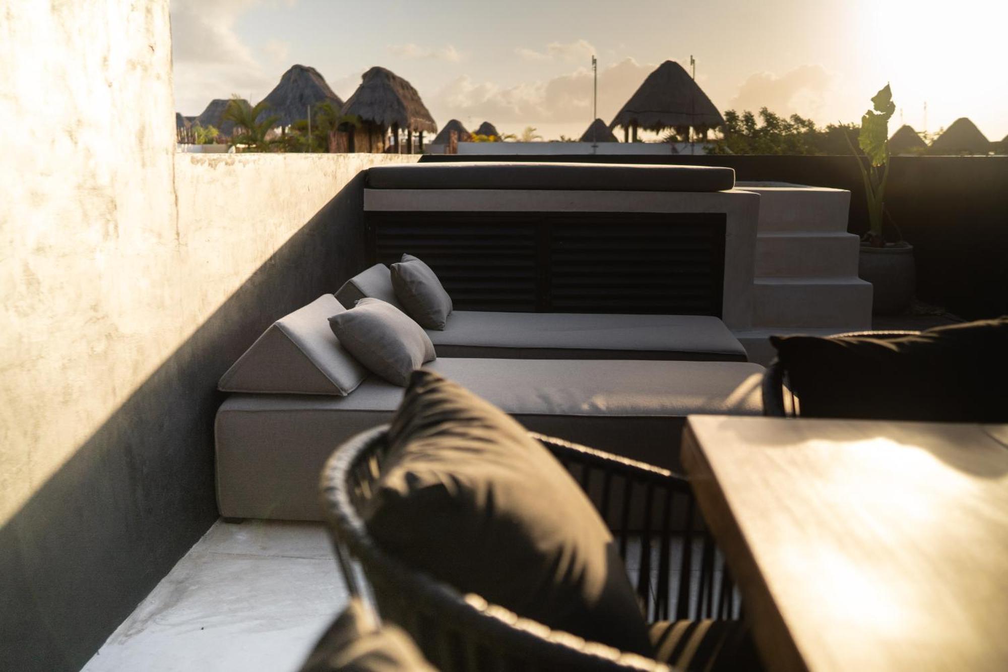 Design Luxury 12br Trio Villas, 6 Private Pools & 3 Rooftops, 32 Pax, Near Villa Tulum
